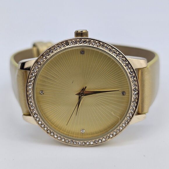 Manhattan Croton Watch Women 37mm Gold Tone Pave Bezel Bling New Battery - Picture 4 of 13